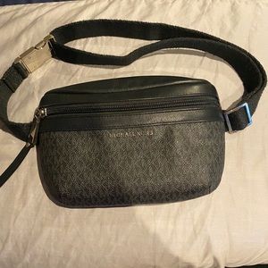 MICHAEL KORS  belt bag